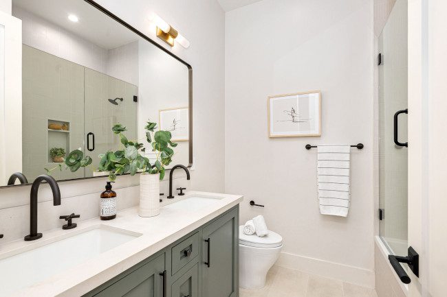 How the Right Bathroom Lighting Can Transform Your Space
