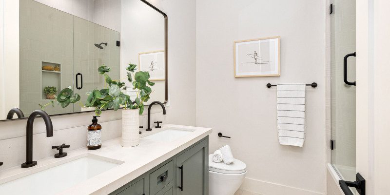 How the Right Bathroom Lighting Can Transform Your Space
