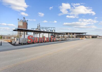 COMMUNITY MARKET SPACE